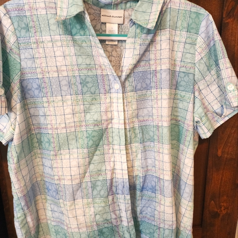 Womens Short-sleeved Blouse